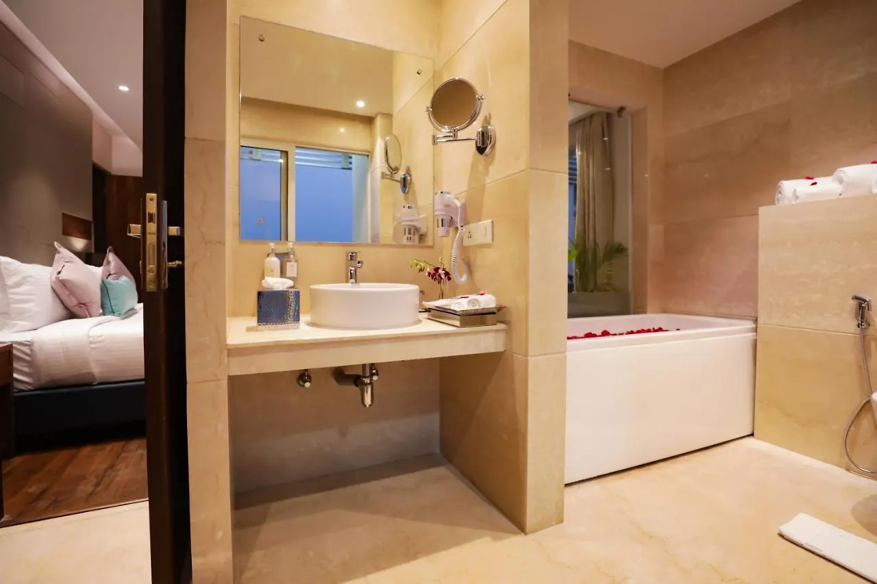 **** Hotel Regenta Suites Gurugram, Sohna Road, Sector 49 Gurgaon India
