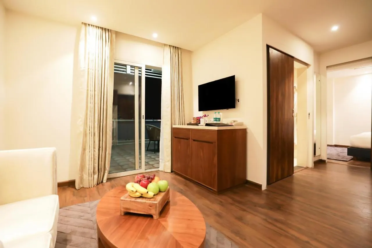 Regenta Suites Gurugram, Sohna Road, Sector 49 Gurgaon 4*,