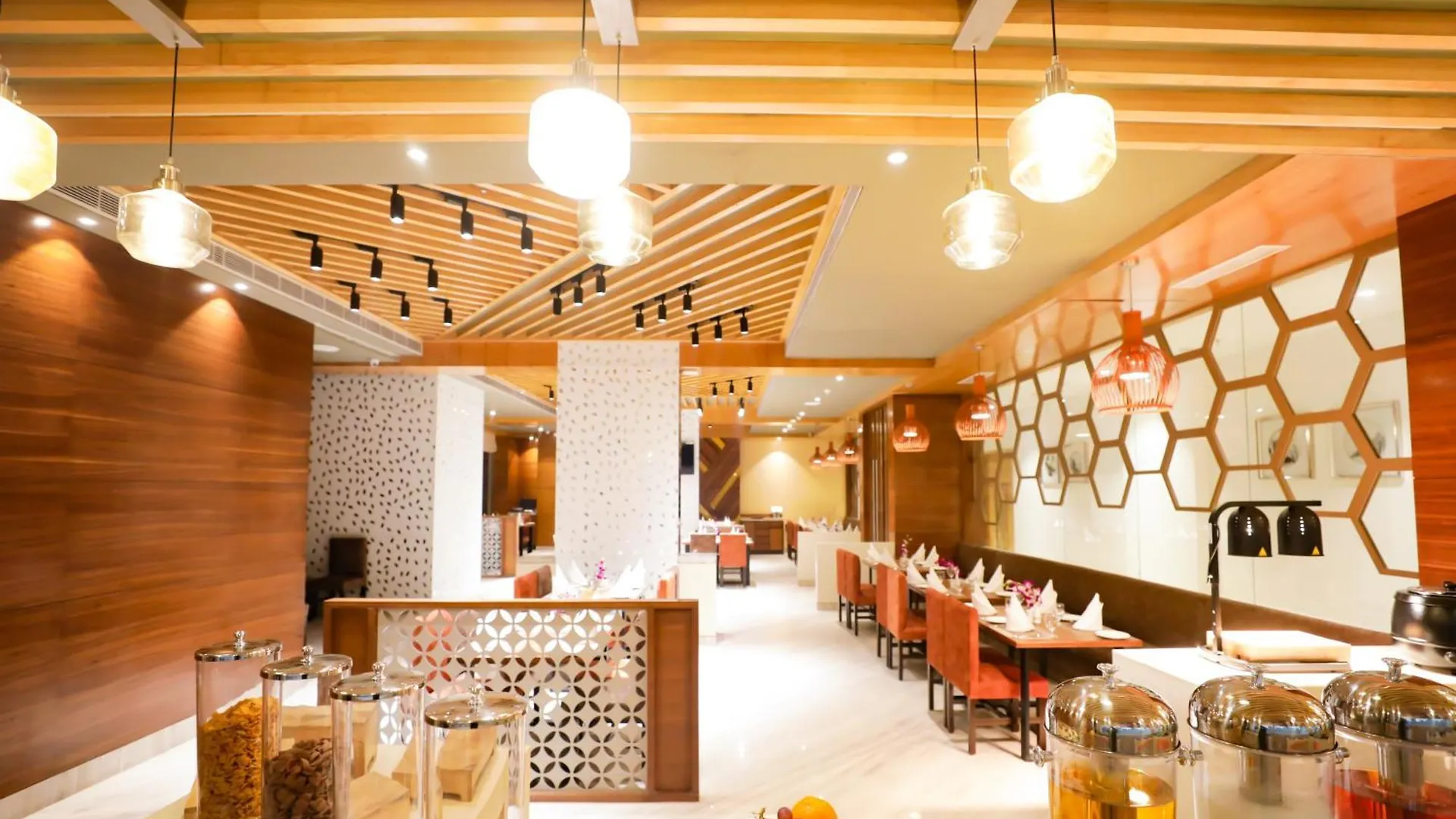 Regenta Suites Gurugram, Sohna Road, Sector 49 Gurgaon 4*,  India