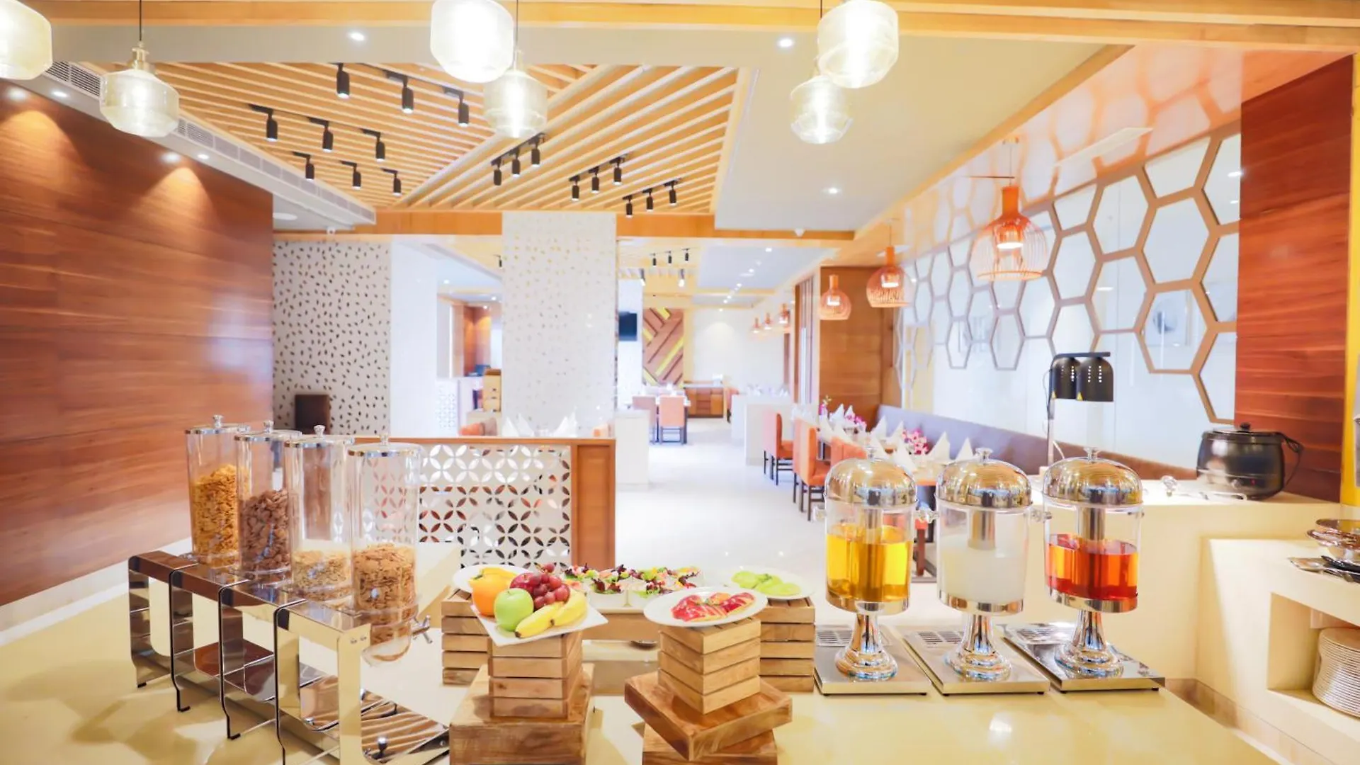 Regenta Suites Gurugram, Sohna Road, Sector 49 Gurgaon Hotel