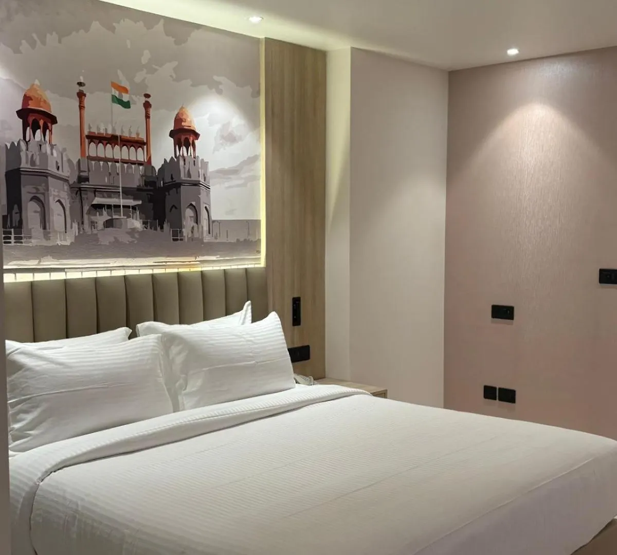 Regenta Suites Gurugram, Sohna Road, Sector 49 Gurgaon Hotel